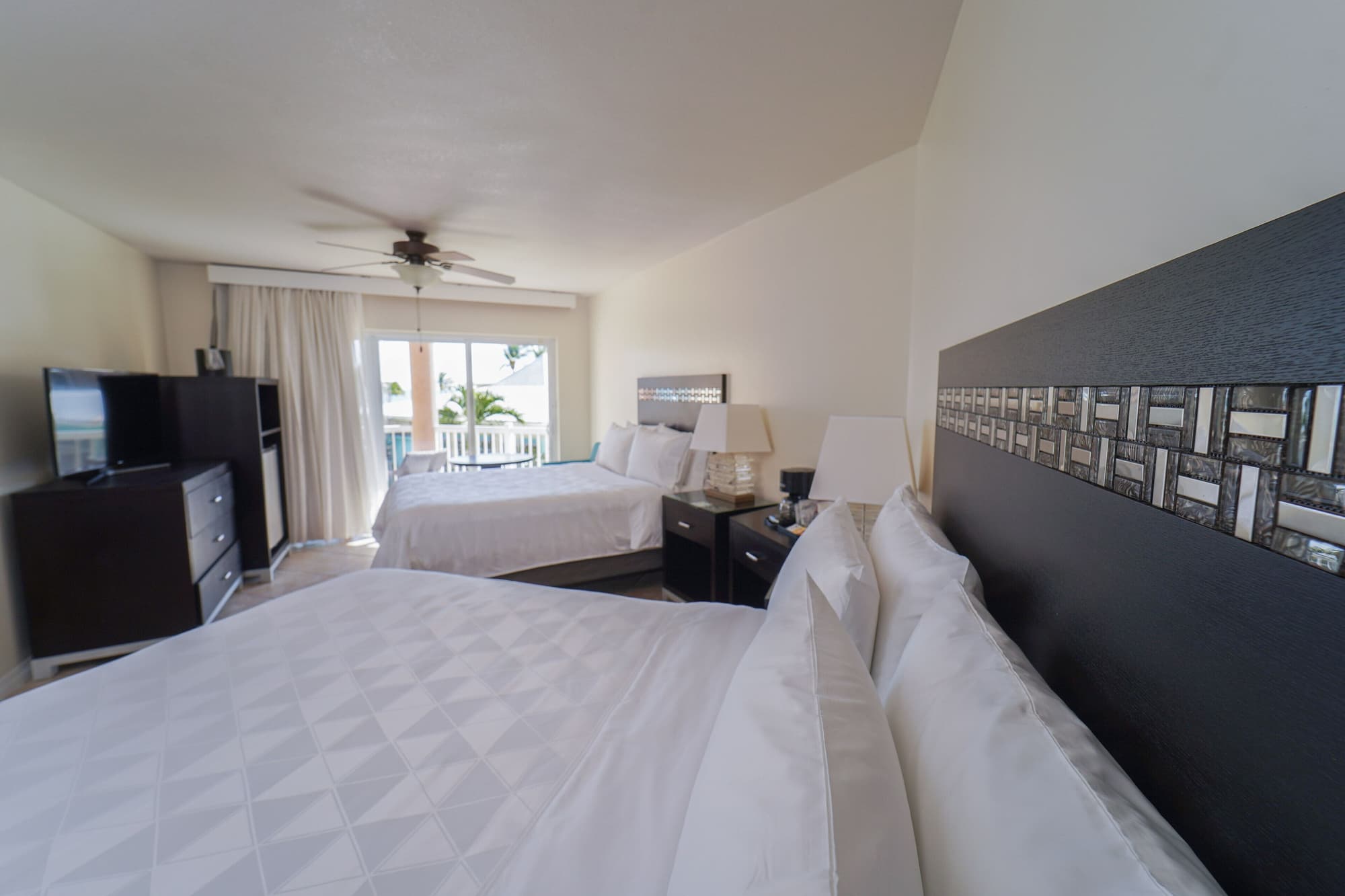 Holiday Inn Resort Grand Cayman by IHG