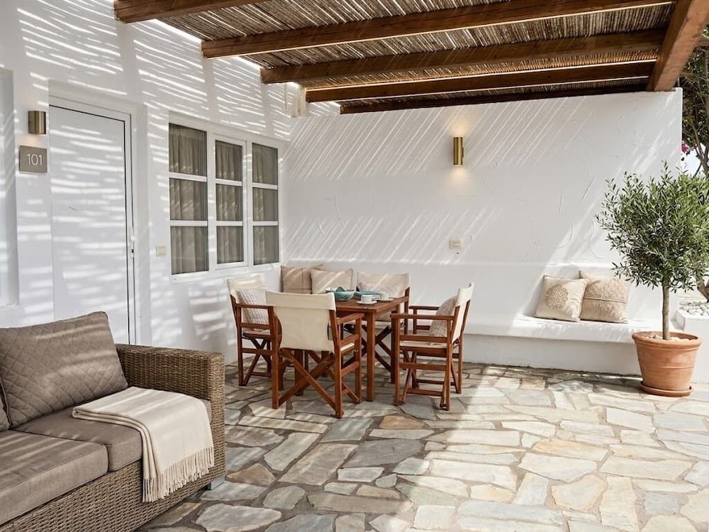 Hydra Beach Resort, Terrace/patio