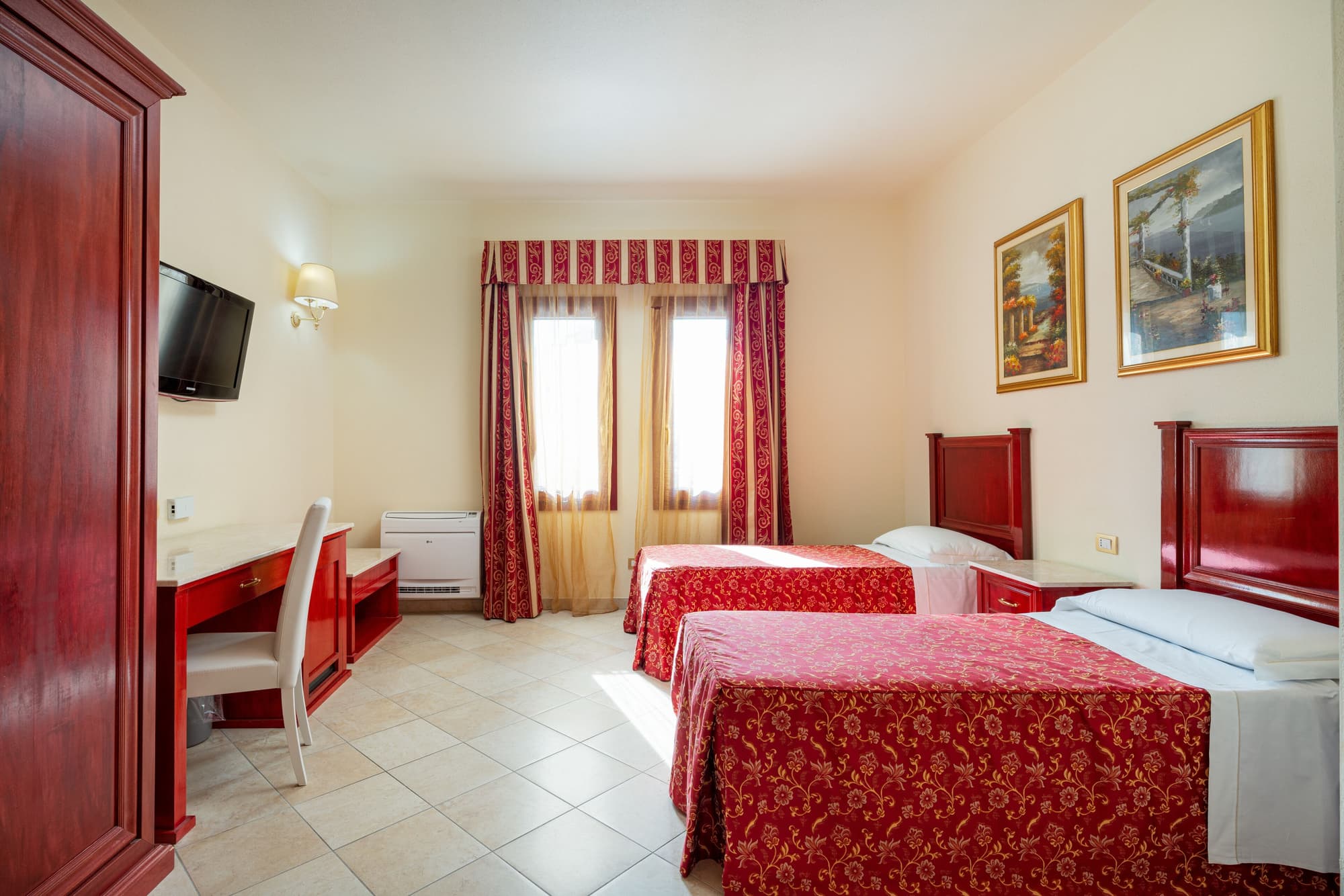 Hotel Regina Elena