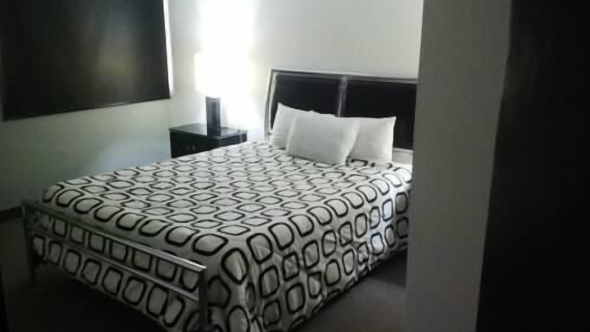 Hotel Suites Ambassador