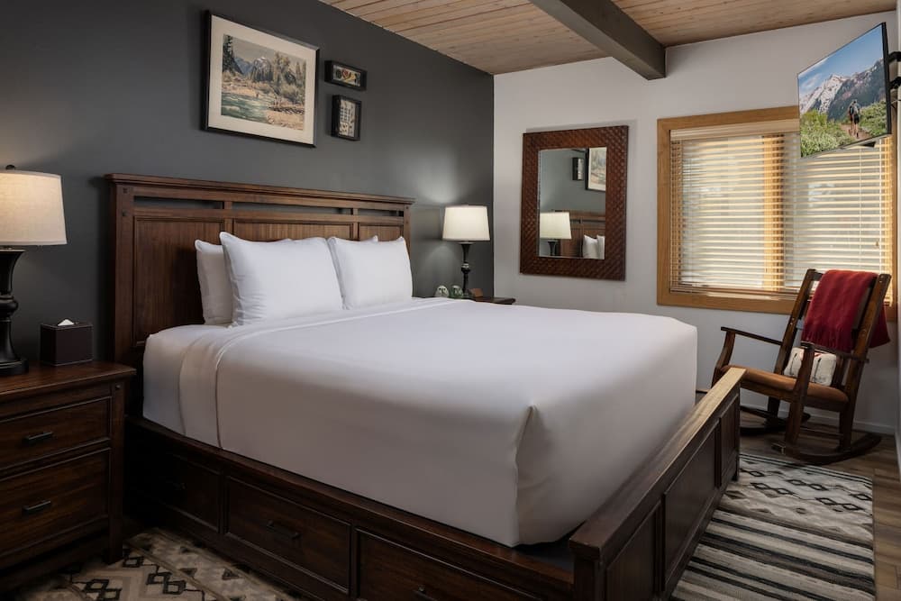 Aspenwood - CoralTree Residence Collection
