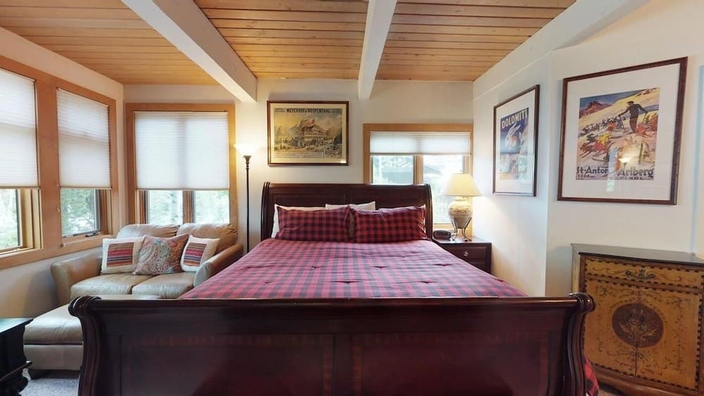 Aspenwood - CoralTree Residence Collection