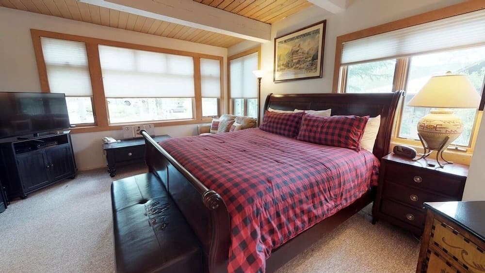 Aspenwood - CoralTree Residence Collection