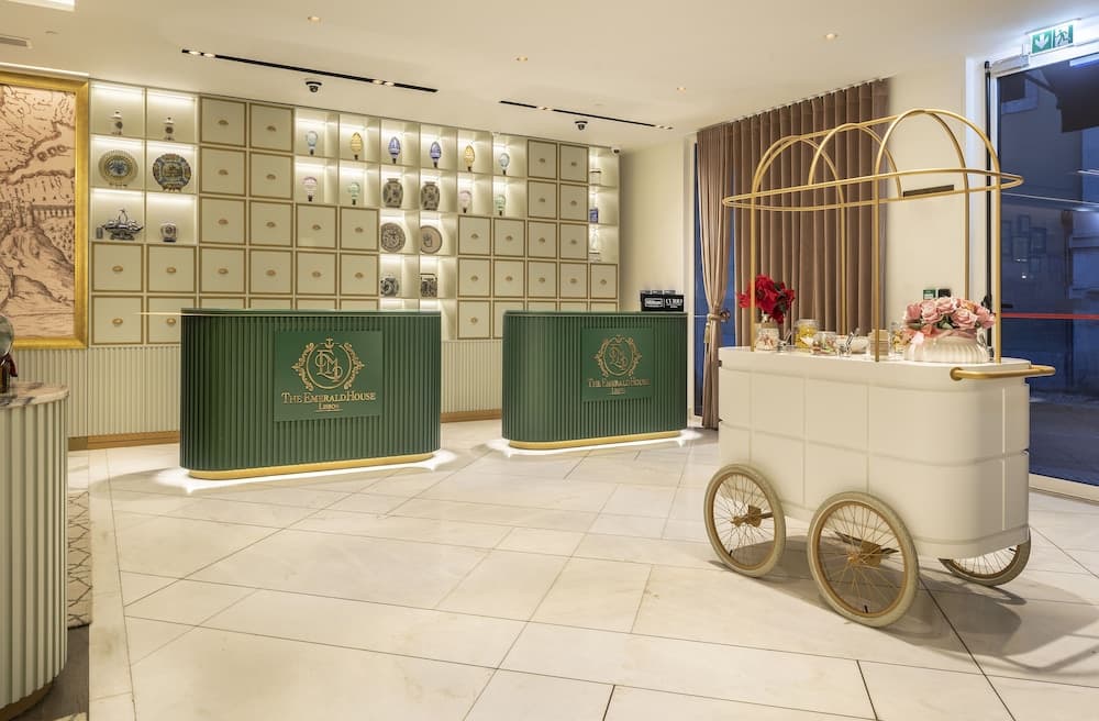 The Emerald House Lisbon, Curio Collection By Hilton