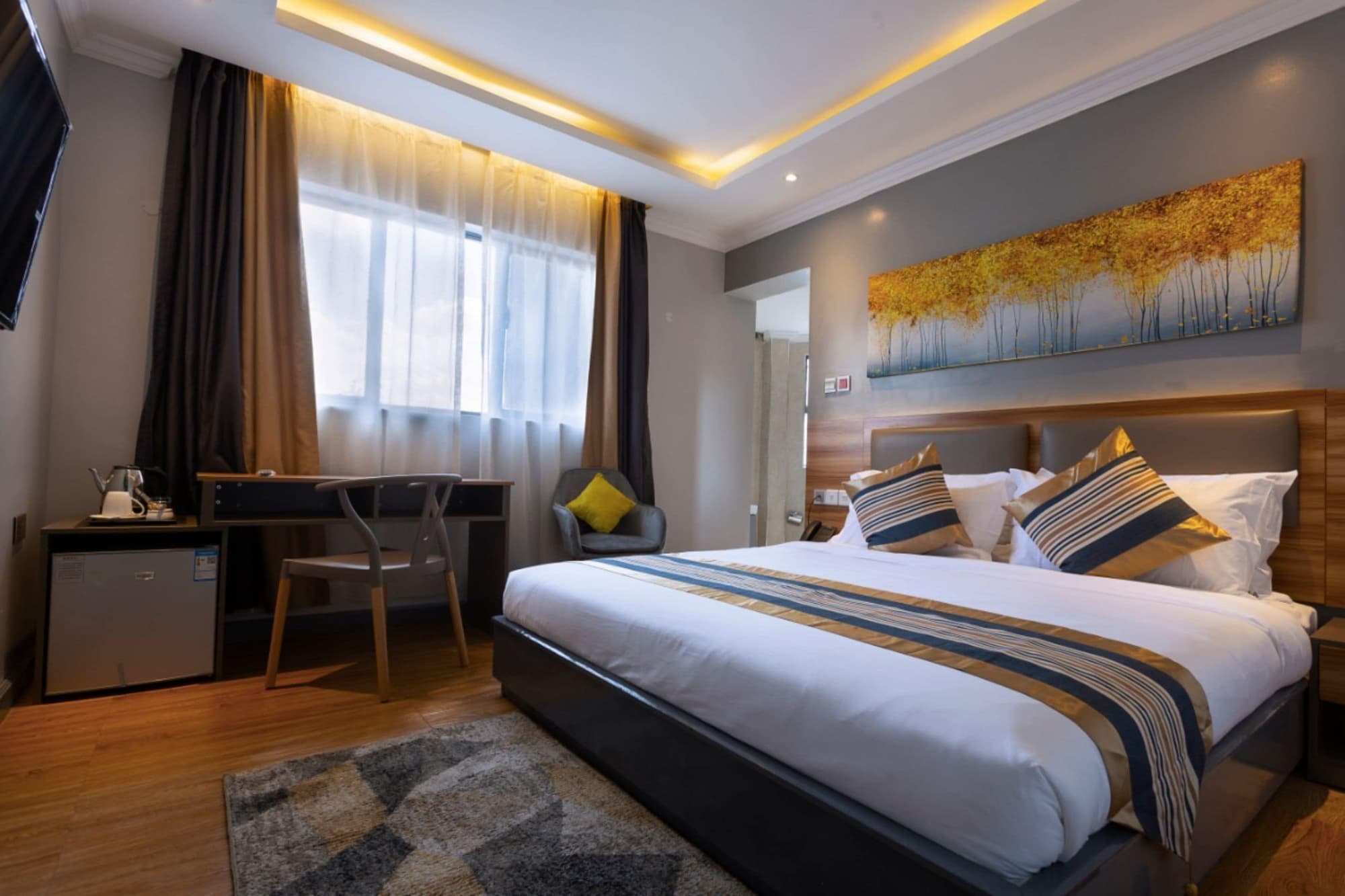 Raha Suites