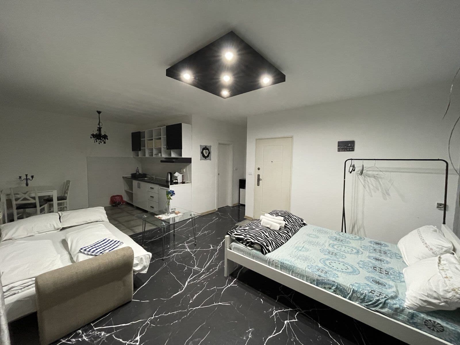 Airport Apartments