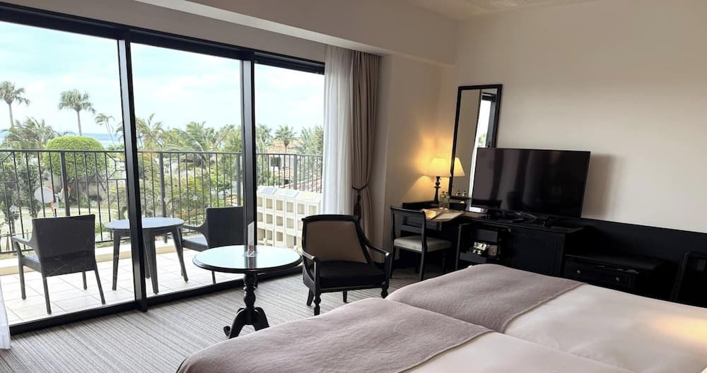 Hotel Monterey Okinawa Spa & Resort
