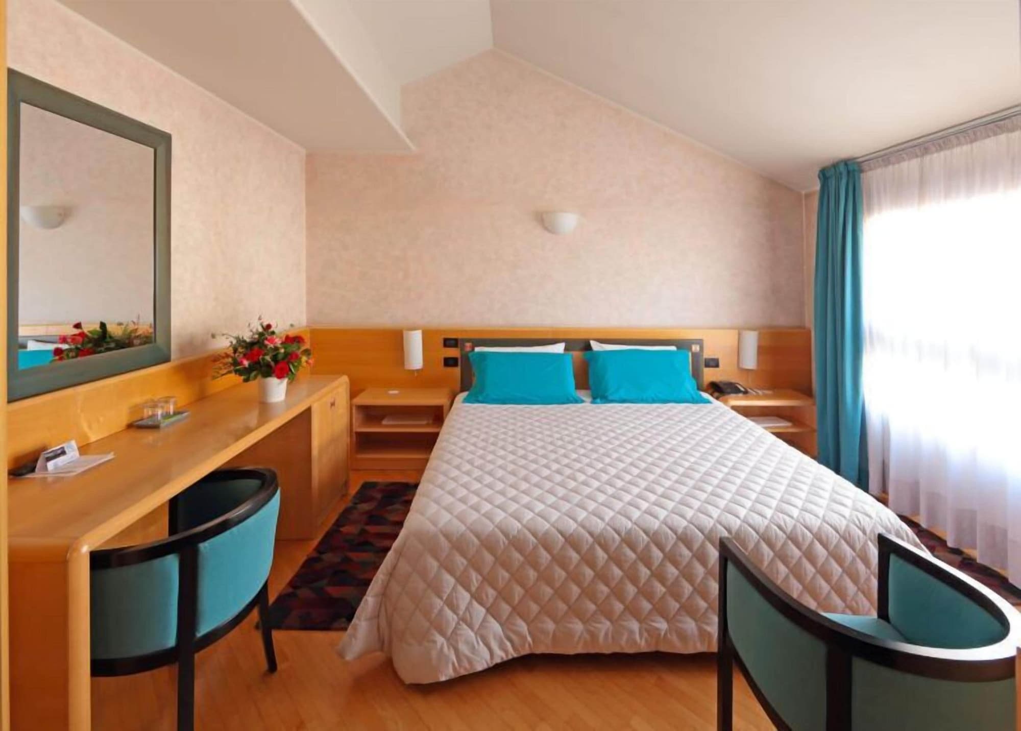 Hotel Contà