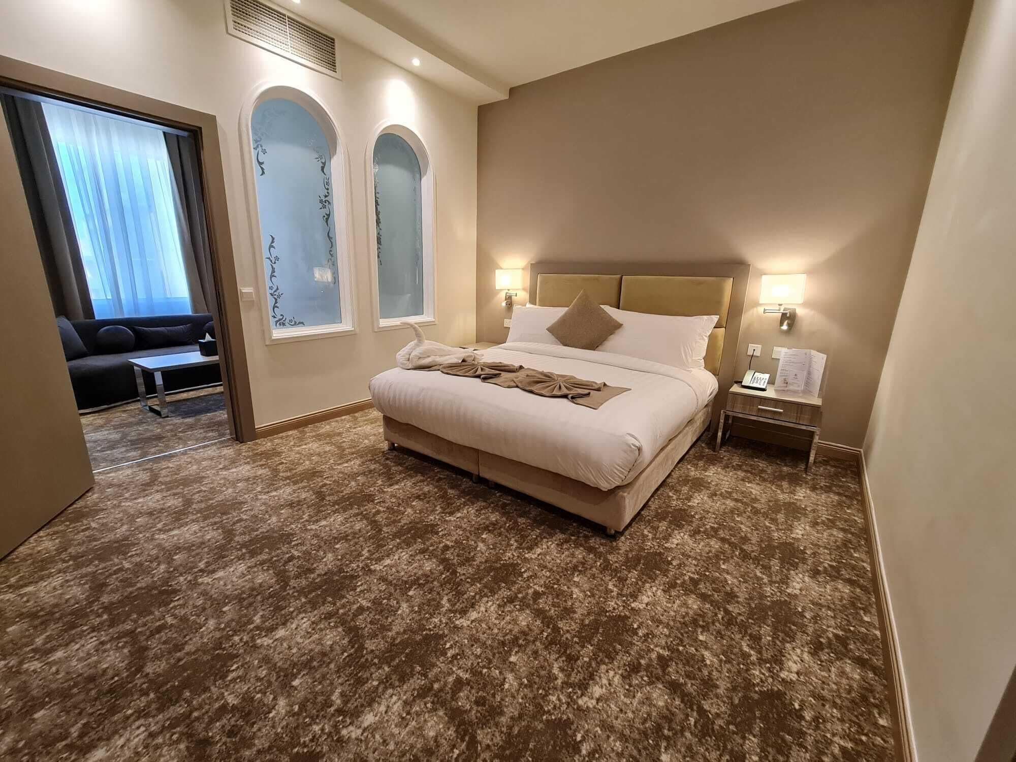 Gloria Hotel And Suites
