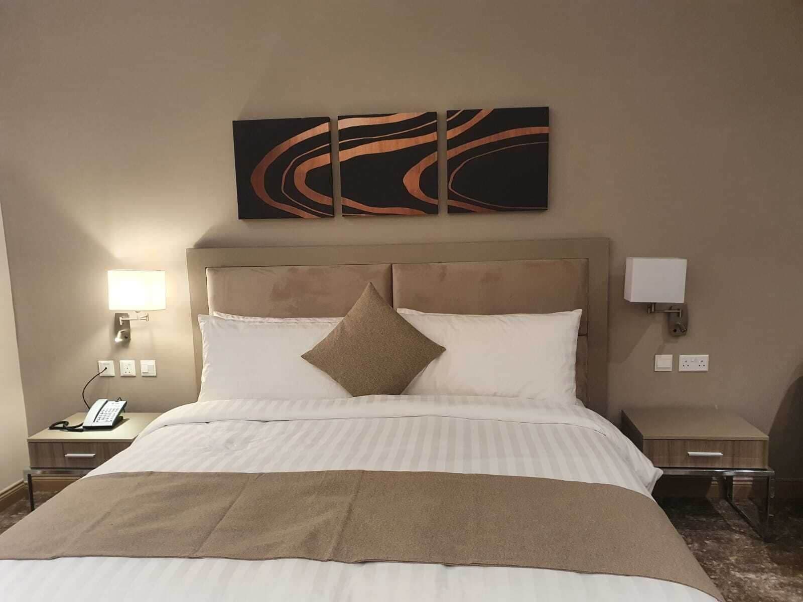 Gloria Hotel And Suites