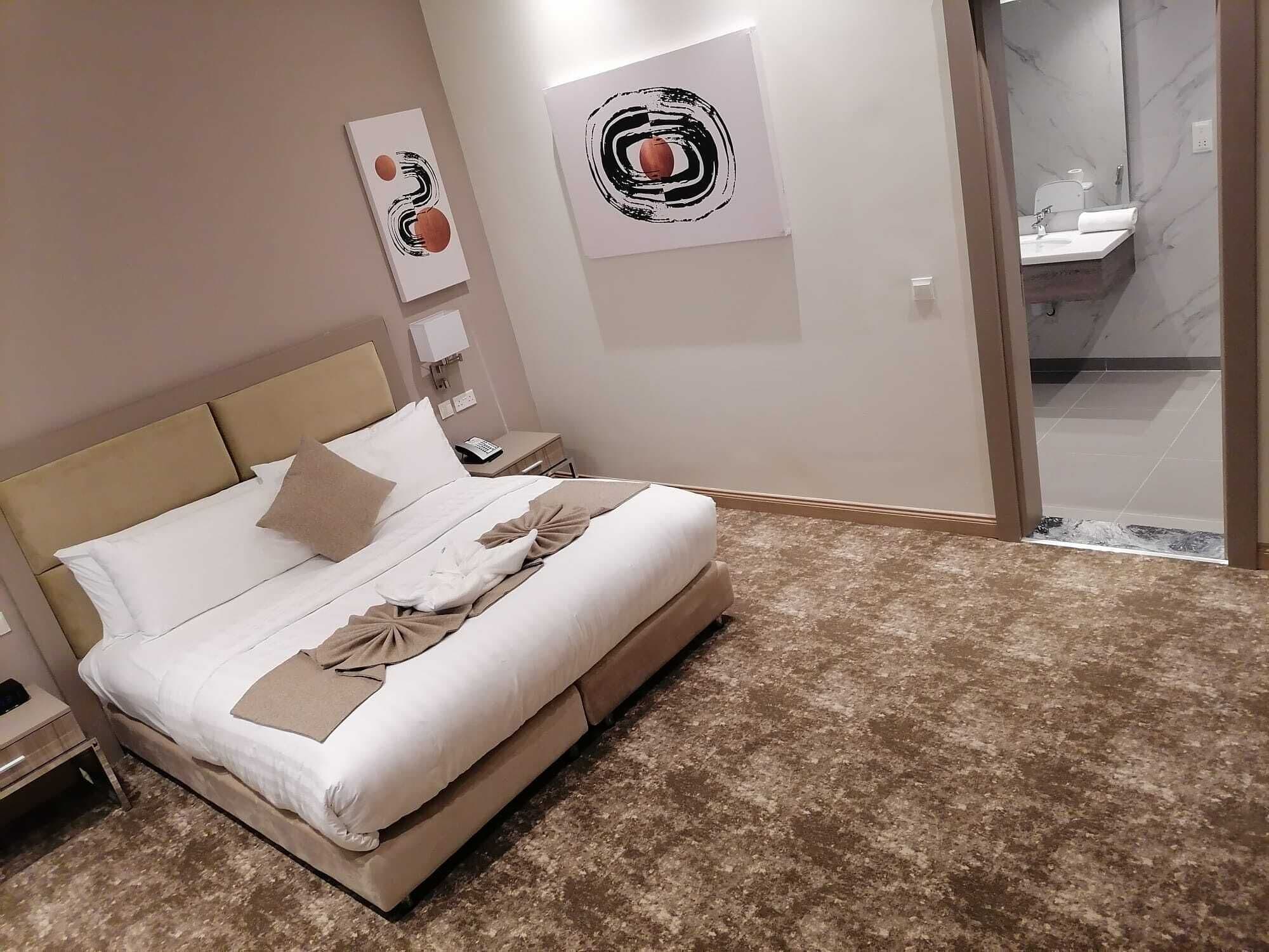 Gloria Hotel And Suites
