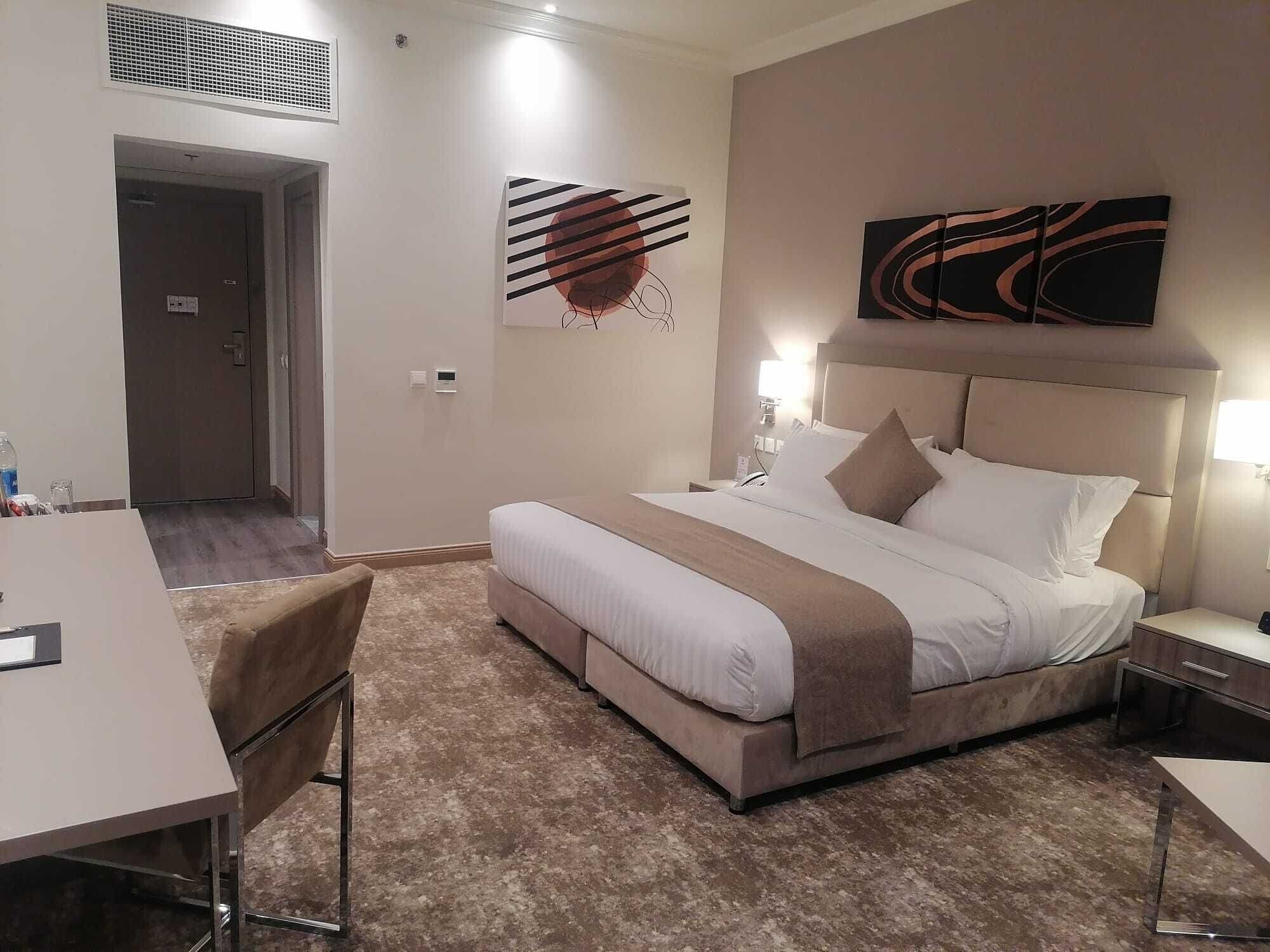 Gloria Hotel And Suites