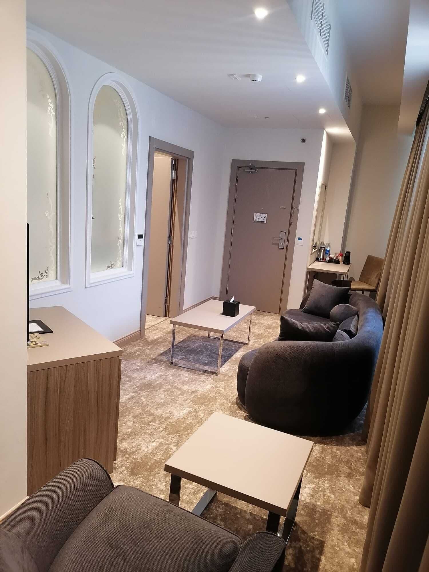 Gloria Hotel And Suites