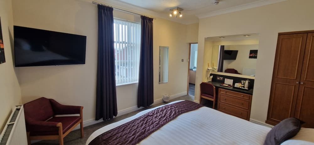 The Royal Hotel, Room