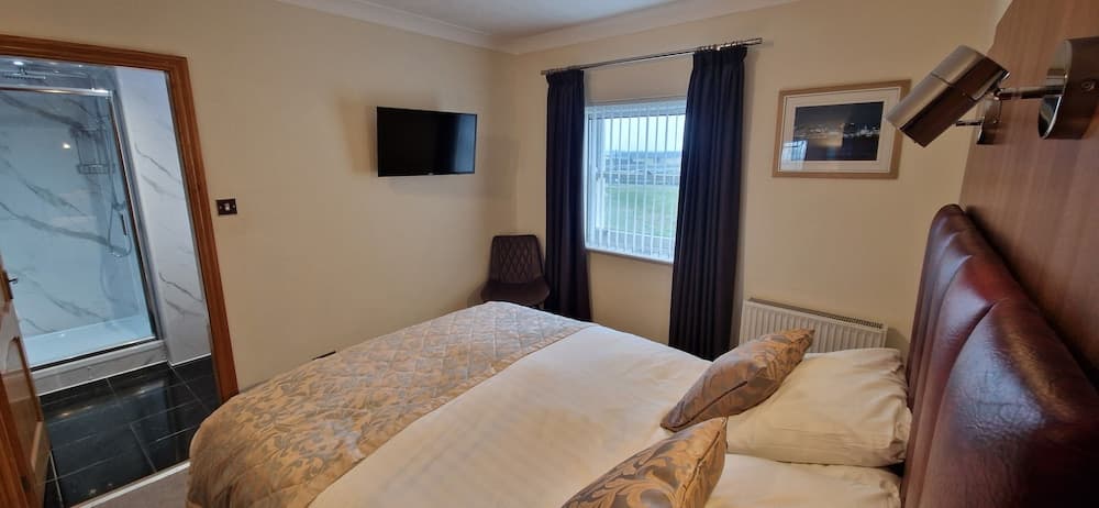 The Royal Hotel, Room