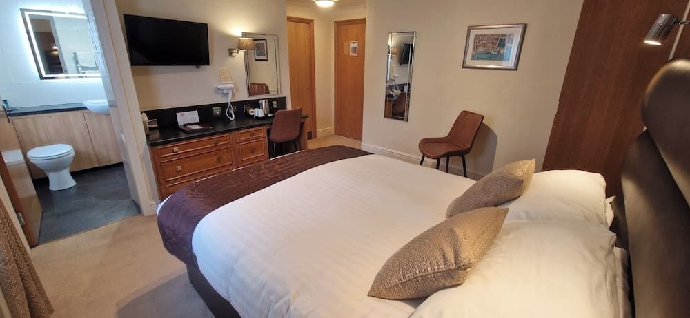 The Royal Hotel, Room