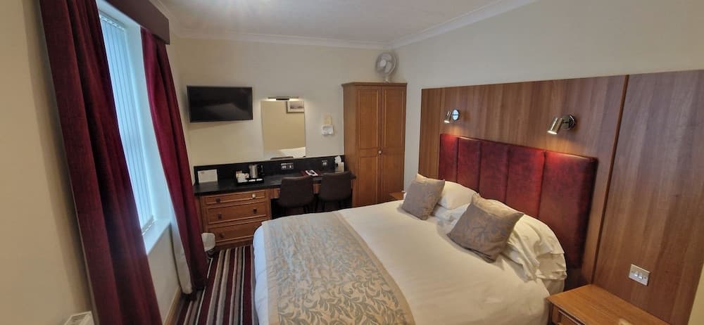 The Royal Hotel, Room