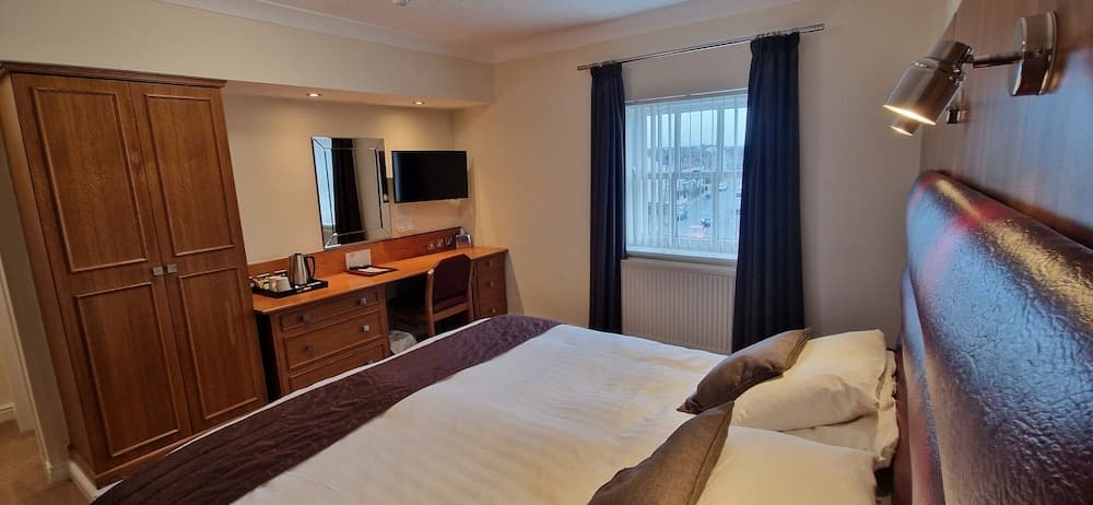 The Royal Hotel, Room