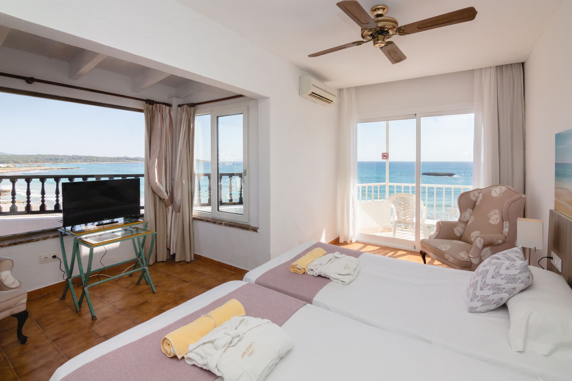 Hotel Club S'illot