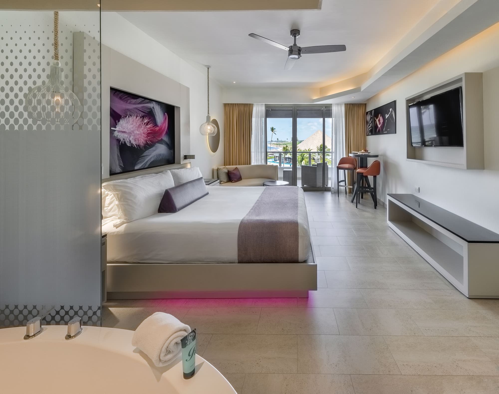 Royalton CHIC Punta Cana, An Autograph Collection All-Inclusive Resort & Casino – Adults Only
