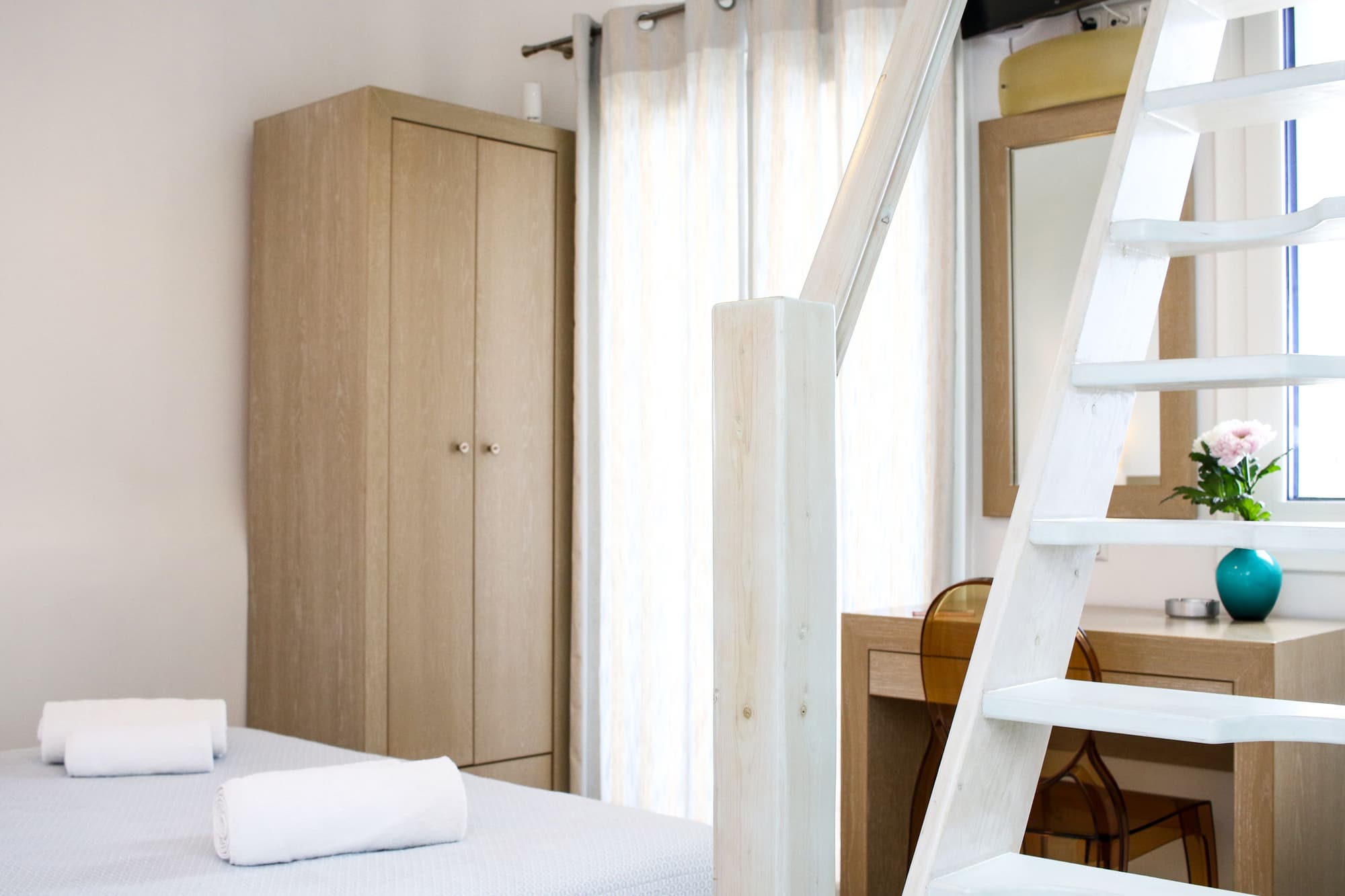 Niriides Homes & Villas