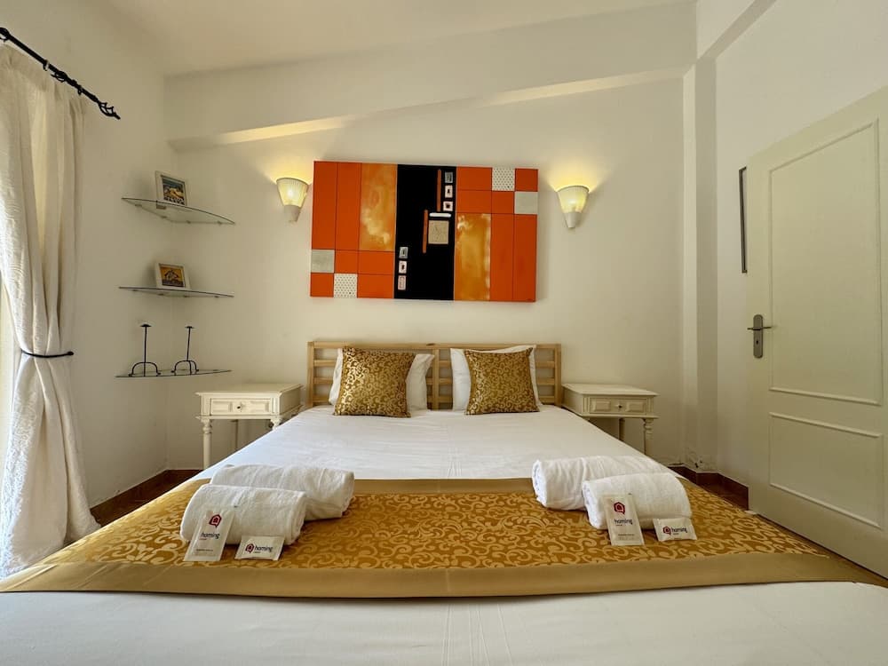 Algarve Country Villa With Pool