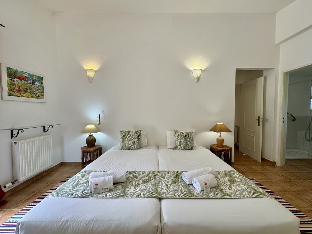 Algarve Country Villa With Pool