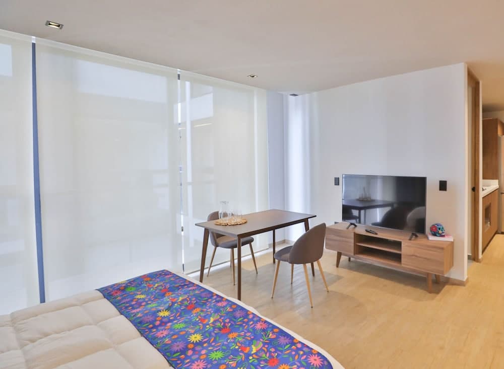 Be Local Aparthotel