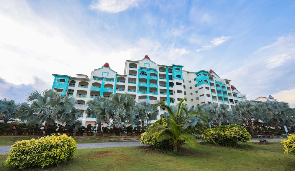 AnyLodge Waterfront Marina Island Pangkor, Front of property