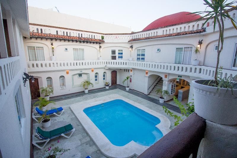 Vintage Hotel