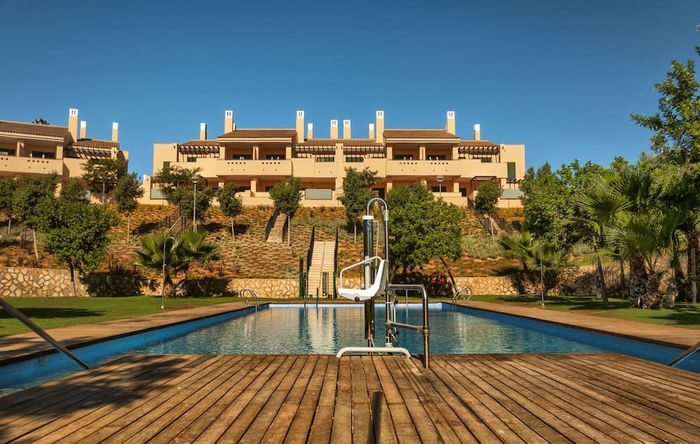 Ona Hacienda del Álamo Golf Apartments