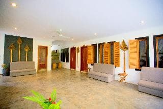 La Residence Blanc D' Angkor, 