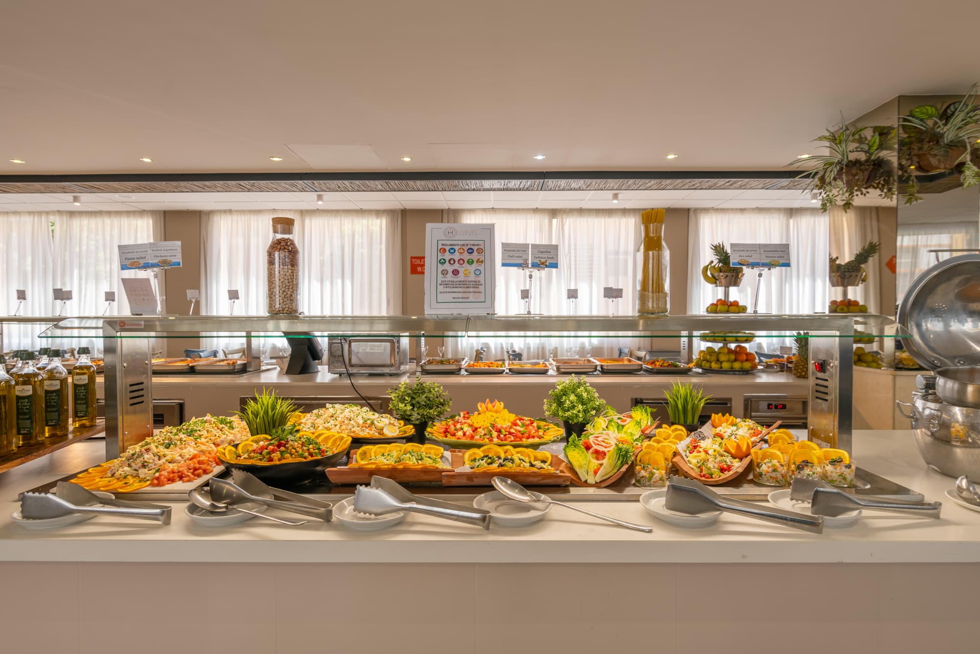 Hotel Parasol by Dorobe, Restaurant