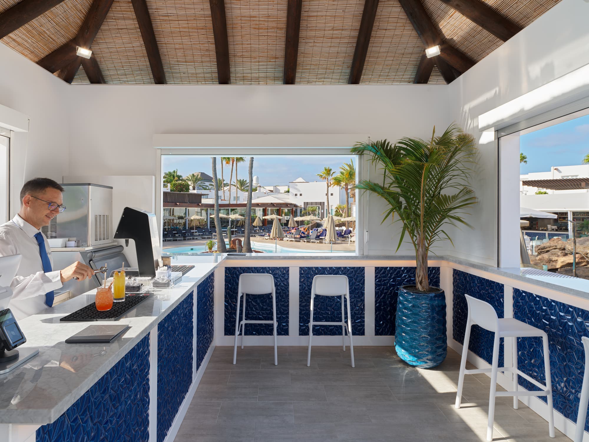 H10 White Suites Boutique Hotel - Adults Only, Restaurant