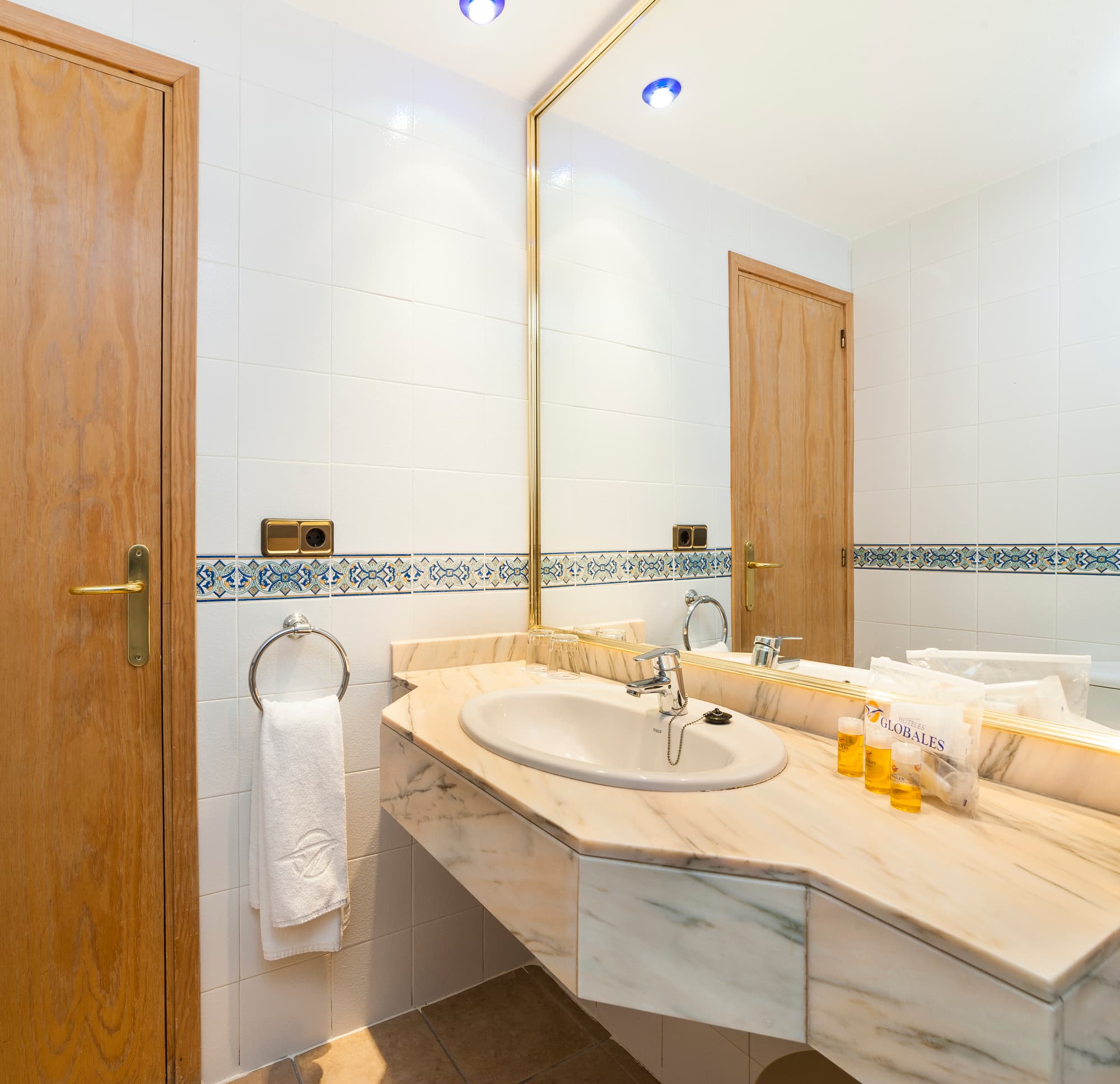 Globales Montemar, Room