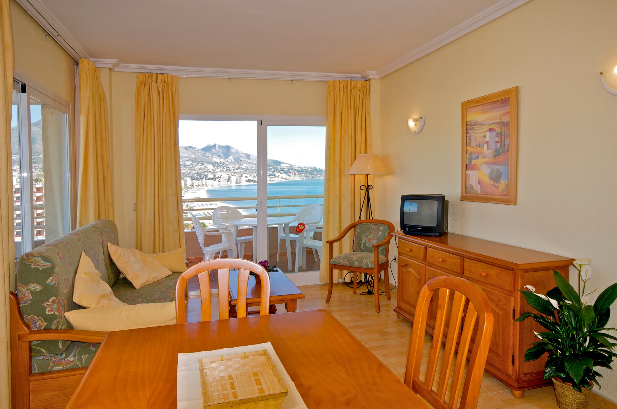 Apartamentos Stella Maris Marcari SL