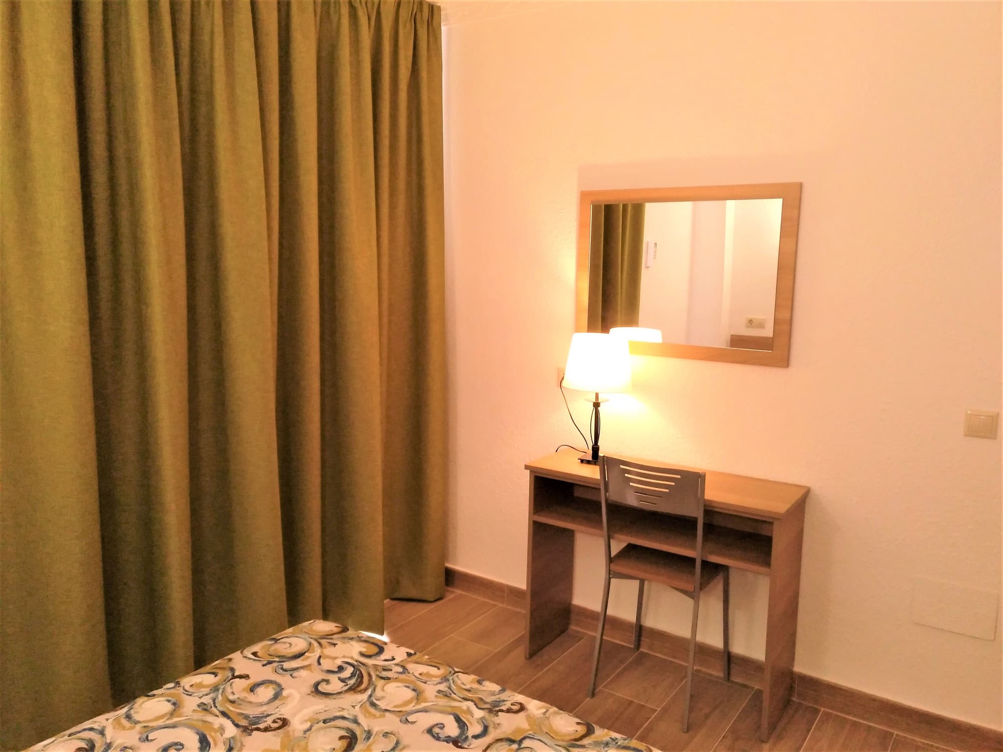 Apartamentos Stella Maris Marcari SL