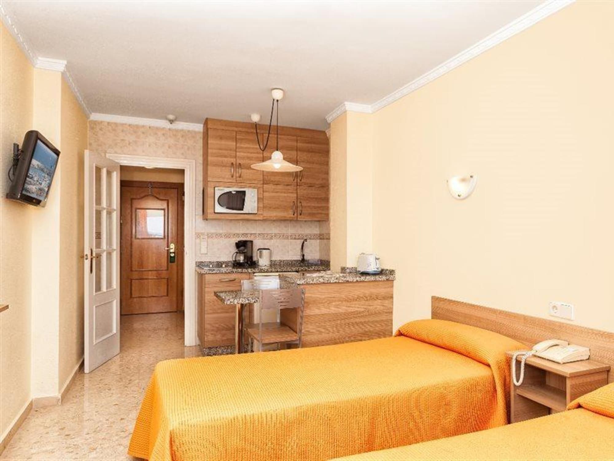 Apartamentos Stella Maris Marcari SL