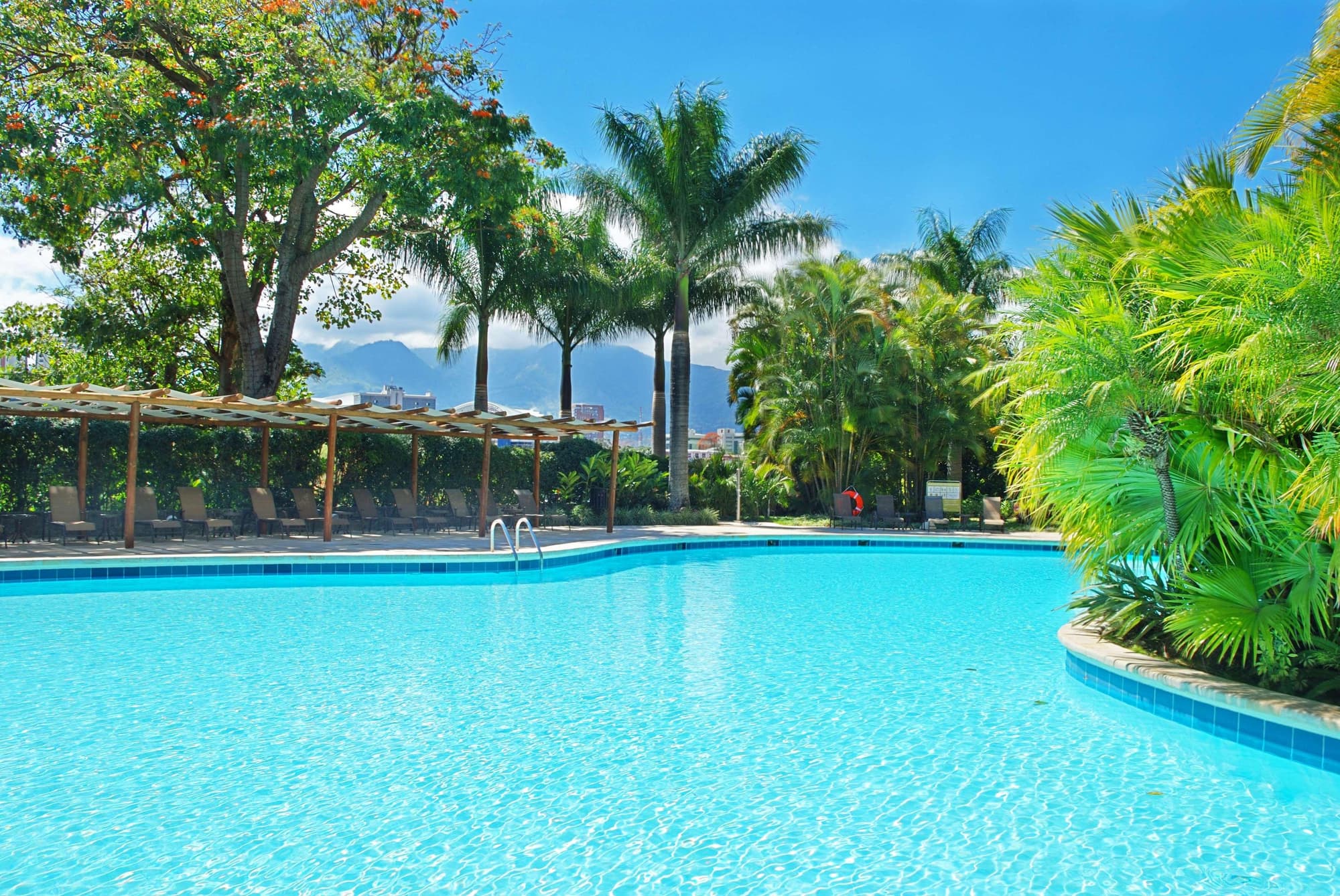 Barcelo San Jose, Pool