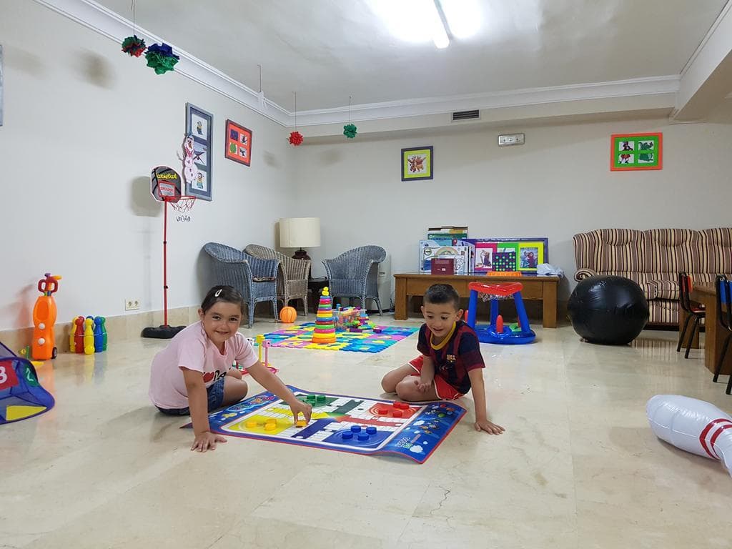 Mediterraneo Bay Hotel & Resort