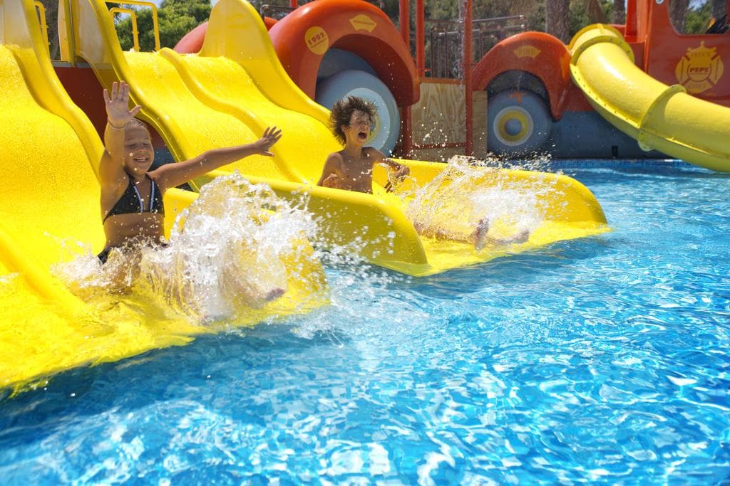 Mediterraneo Bay Hotel & Resort