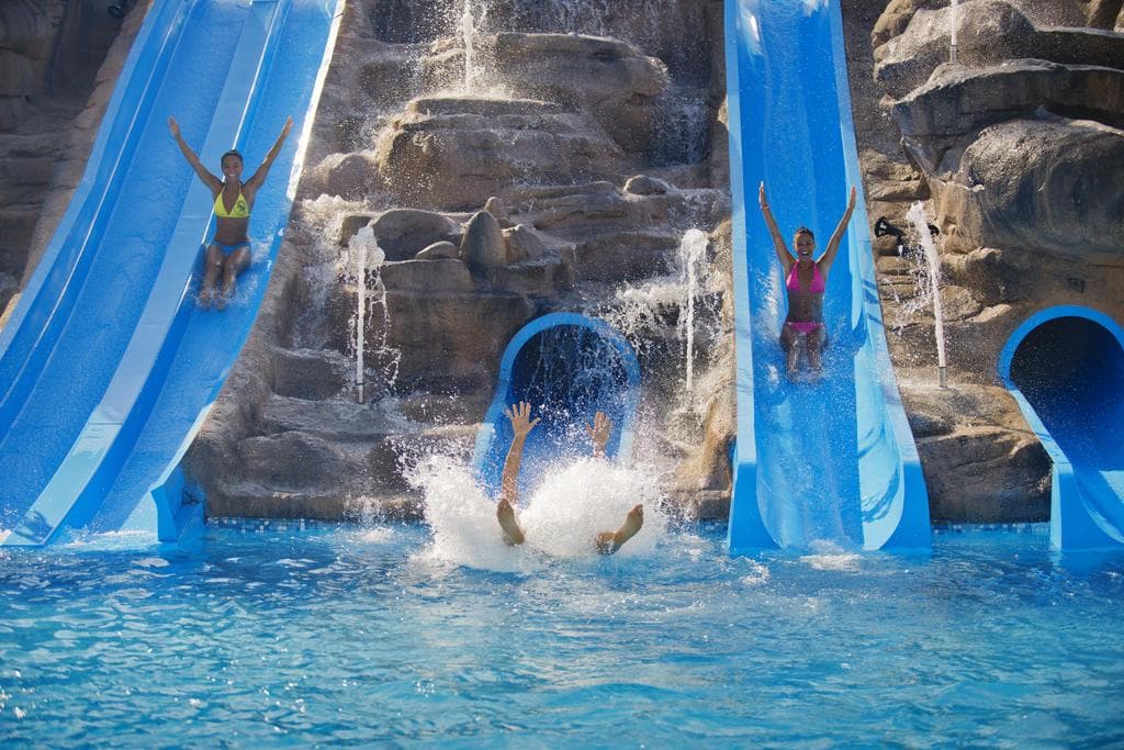 Mediterraneo Bay Hotel & Resort