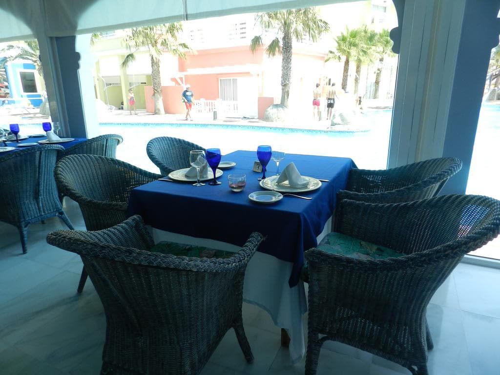 Mediterraneo Bay Hotel & Resort