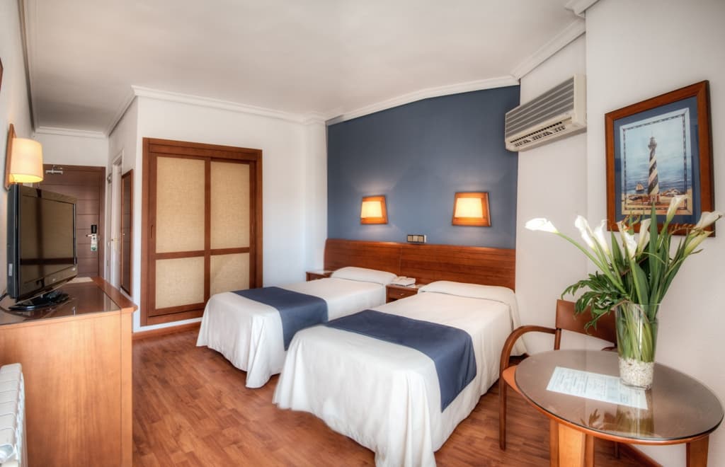 Hotel Puertobahia & SPA