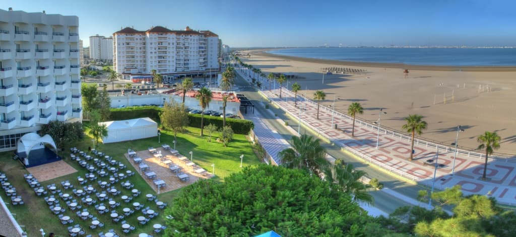 Hotel Puertobahia & SPA