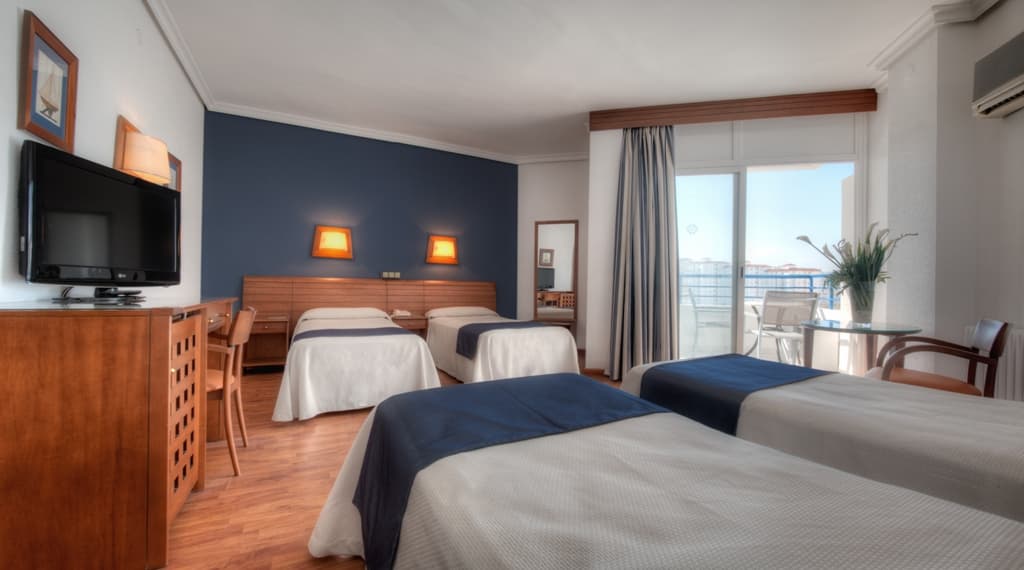 Hotel Puertobahia & SPA