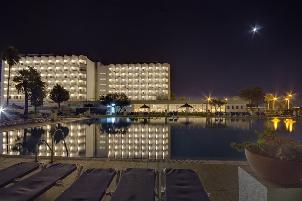 Hotel Puertobahia & SPA