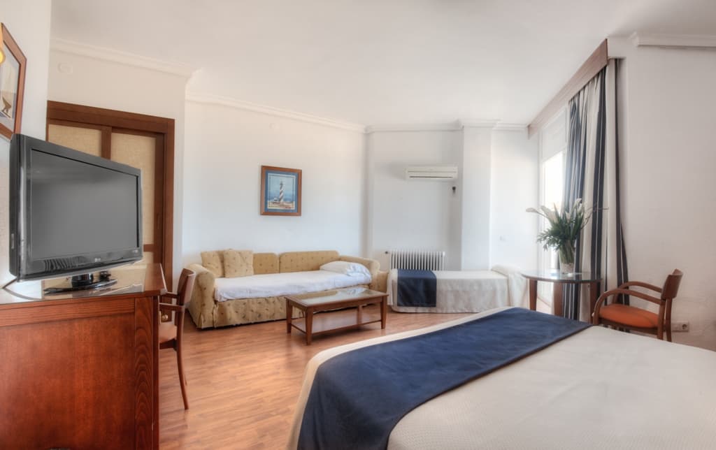 Hotel Puertobahia & SPA