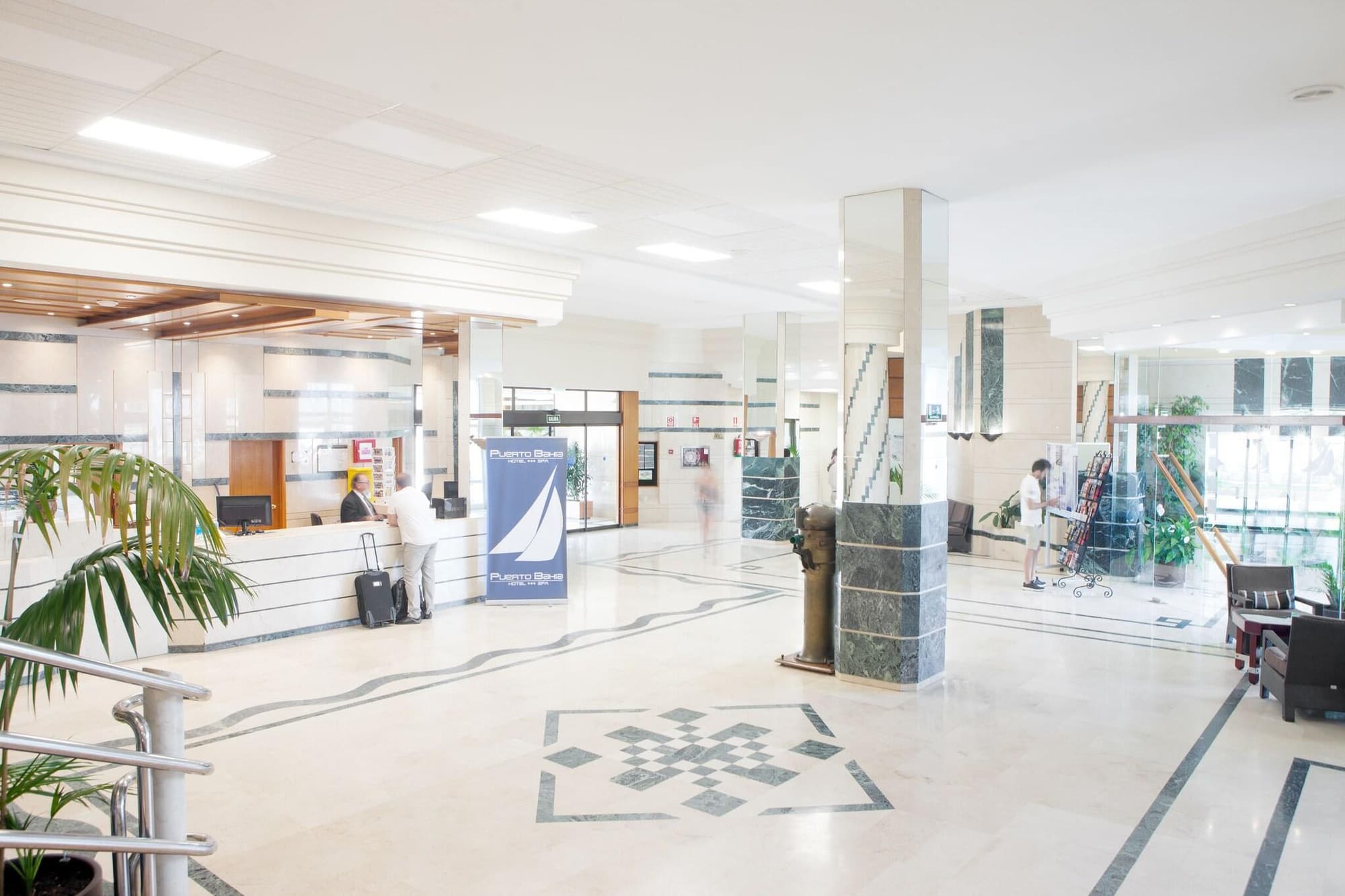 Hotel Puertobahia & SPA