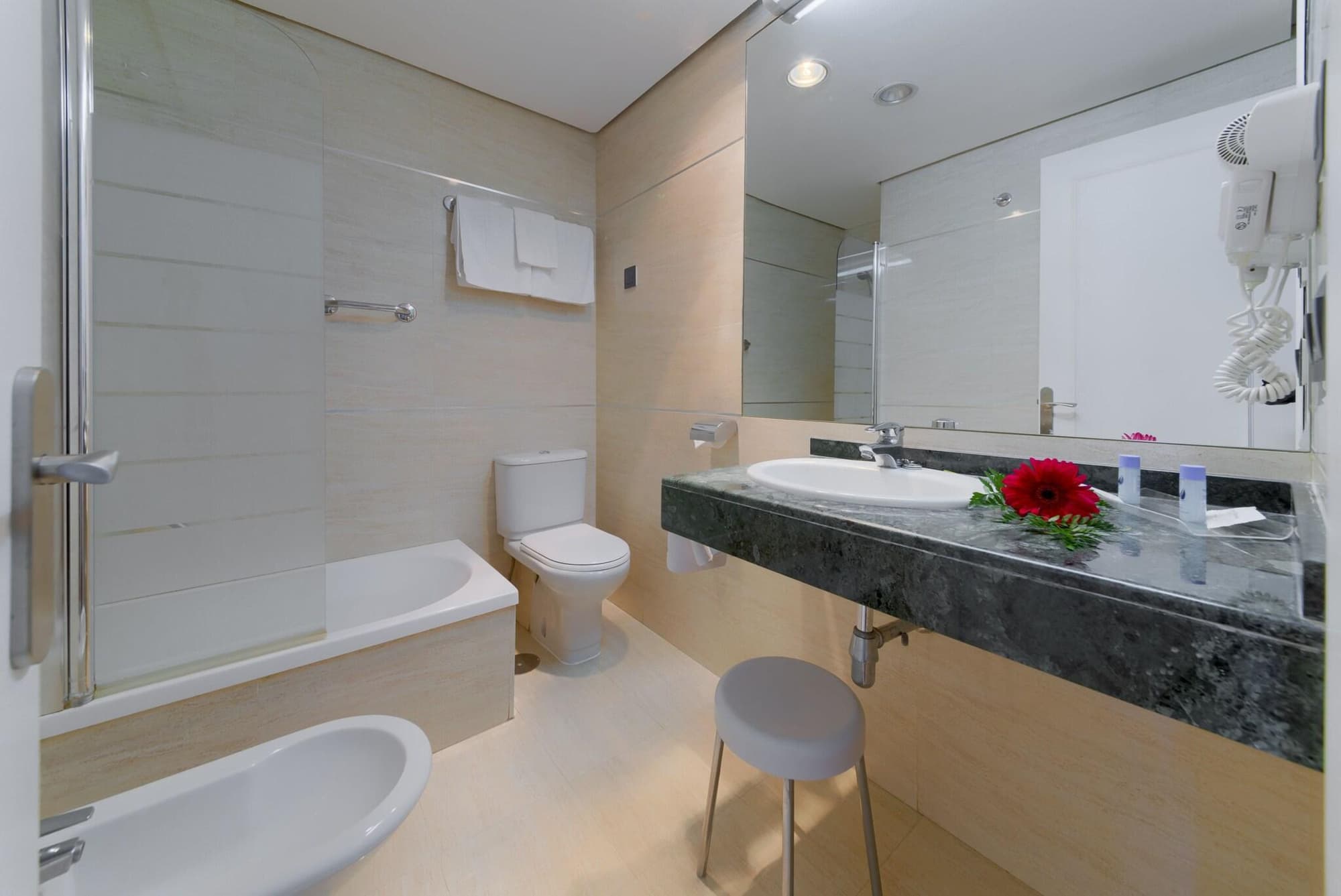 Hotel Puertobahia & SPA